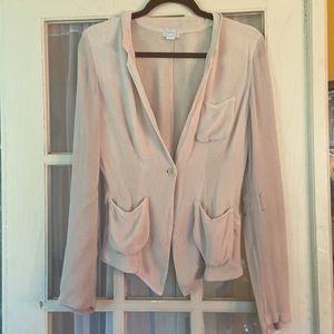 Soft pink-beige fitted crape jacket